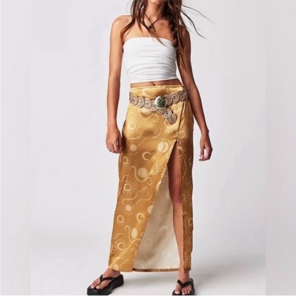 HOST PICK**Free People NWOT high split satin skirt